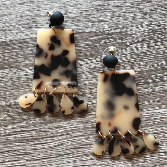 Lele Sadoughi Jewelry - NWOT Anthro Lele Sadoughi Brown Tassels Earrings